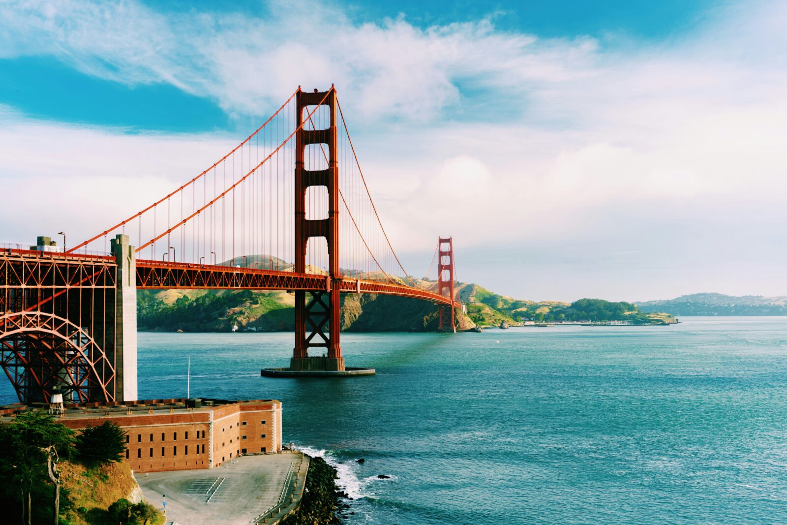 CloudMasonry - California Salesforce Consulting - San Francisco Office Landing Page Image - Golden Gate Bridge over blue water